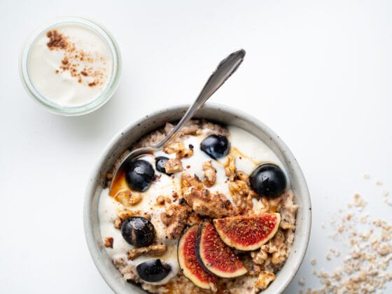Veganes Porridge mit Feigen