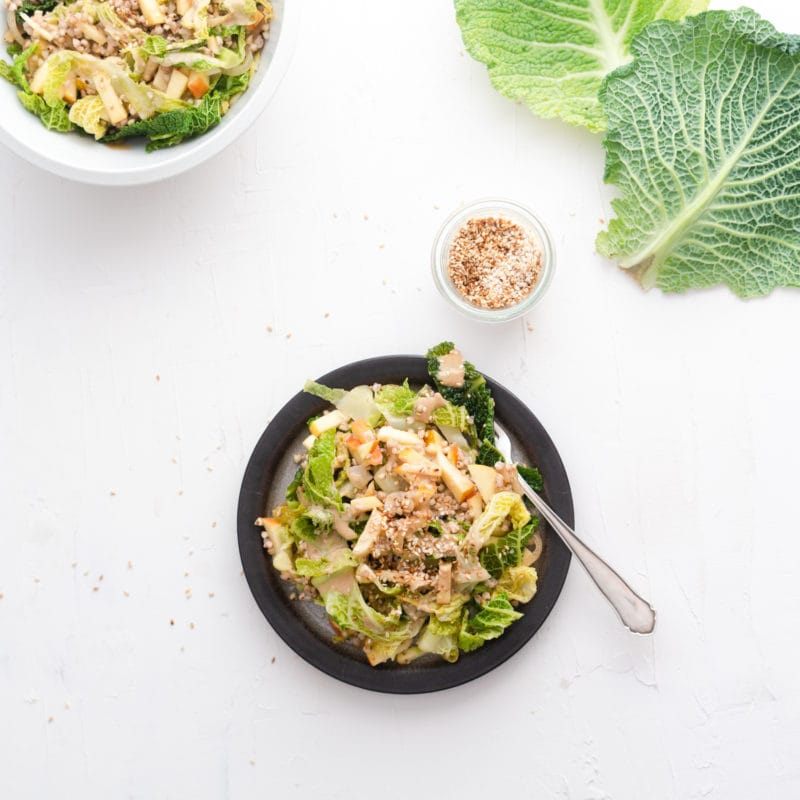 Lauwarmer Wirzsalat mit Buchweizen
