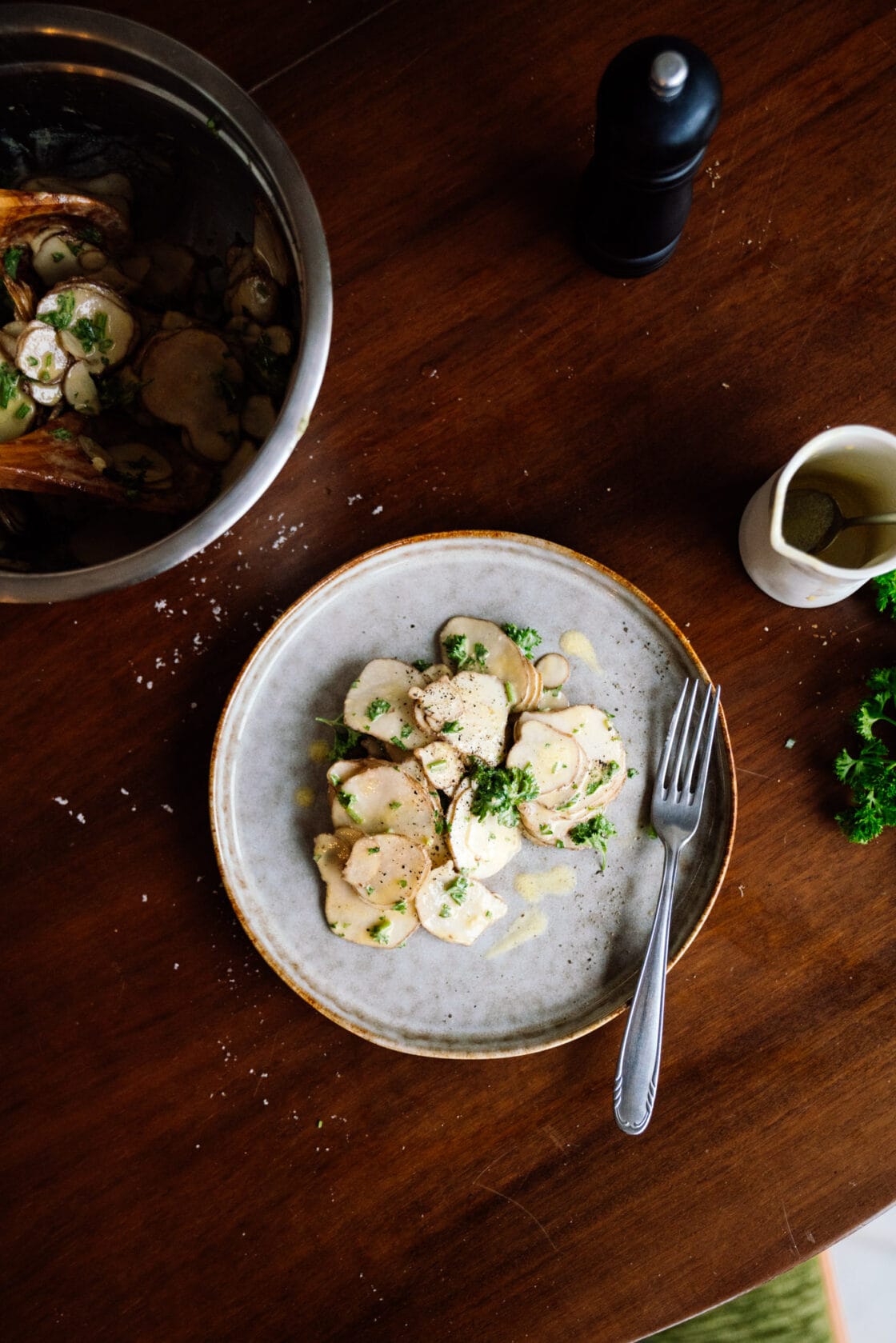Topinambur-Salat mit «französischer» Salatsauce - Urkraut