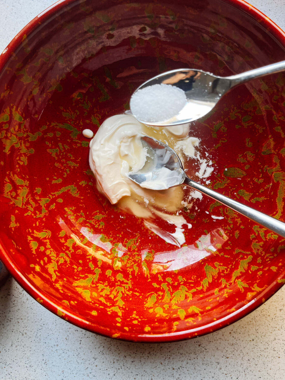 Salatsauce anrühren